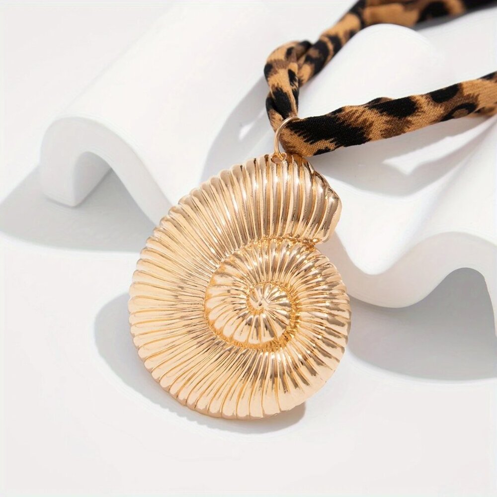 Large Gold Sea Shell Pendant Necklace w/Leopard Fabric Tie Bold & Beachy Style - Picture 3 of 7